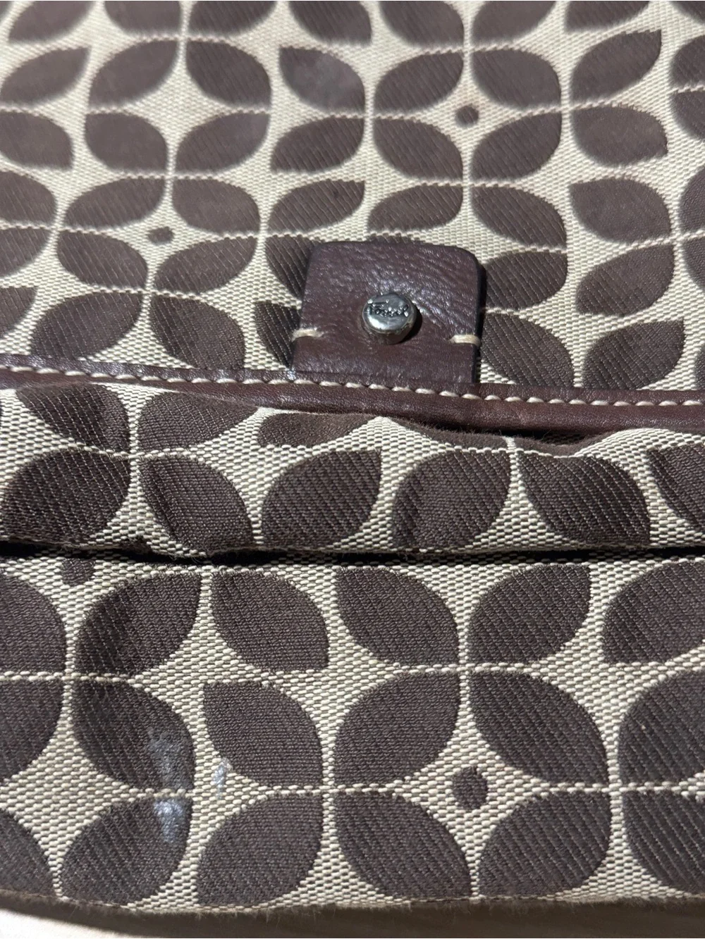 Fossil Brown & Cream Patterned Messenger Bag crossbody computer bag